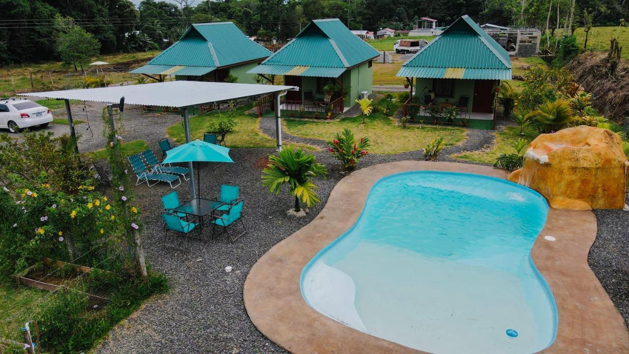 Chongos Place Hotel La Fortuna Bagian luar foto